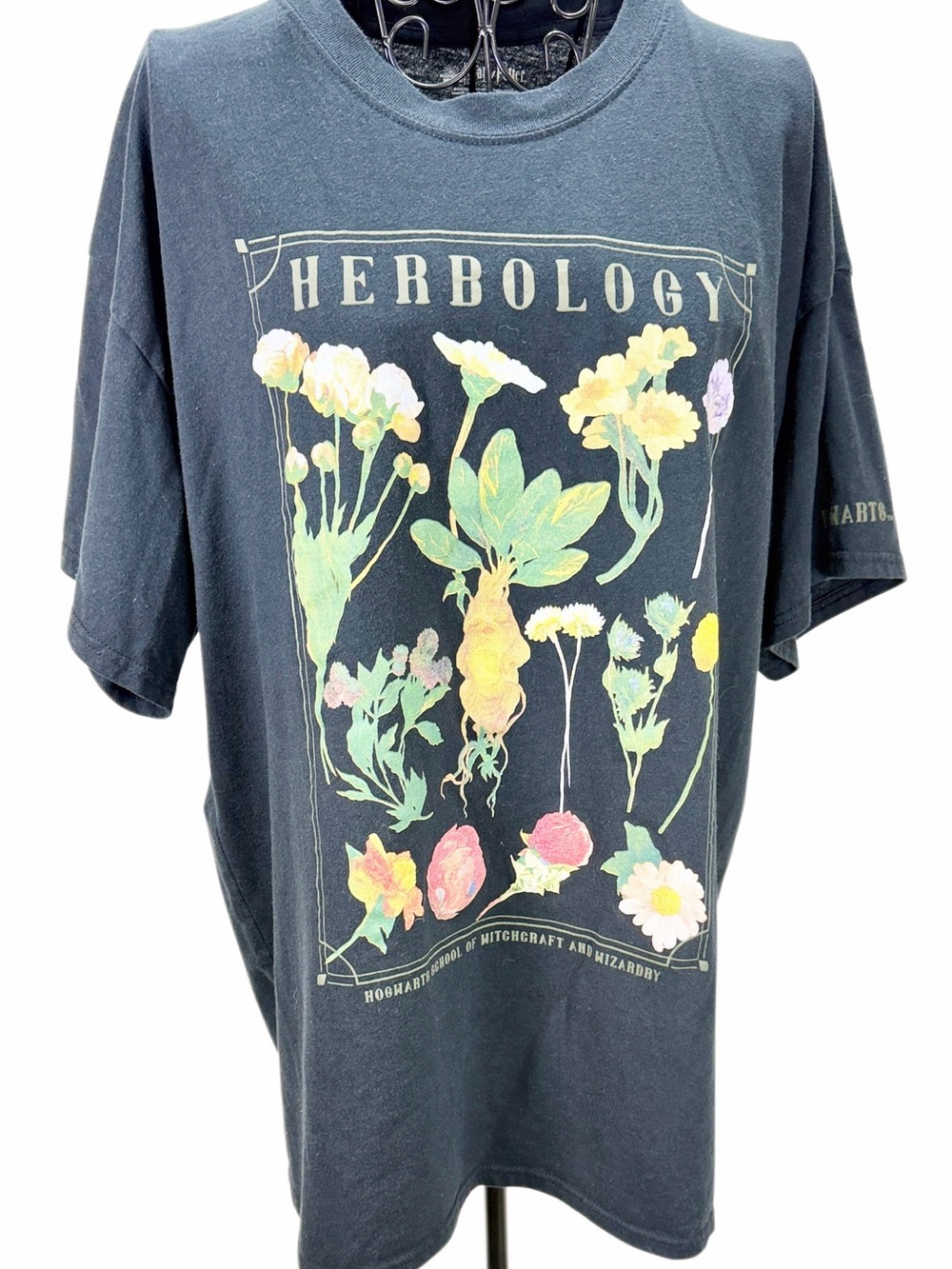 Harry Potter Herbology Graphic Tee XL Hogwarts Wizarding World Botanical Shirt